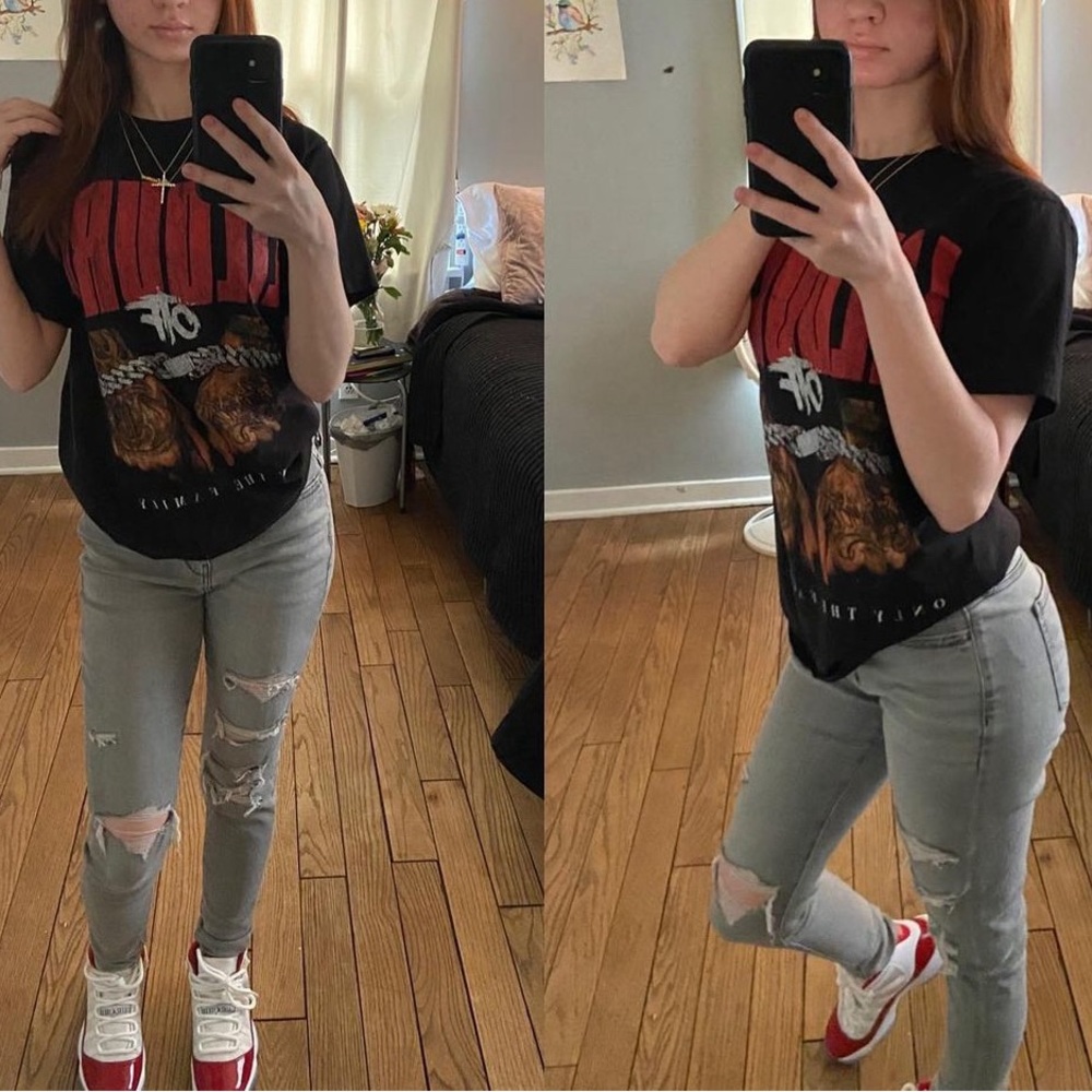 Grey ripped skinny jeans
